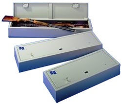 Brattonsound VS3 2 Shotguns - 32'' Barrel (Fully Assembled), or 2 Rifles (any reasonable length) Gun Cabinet